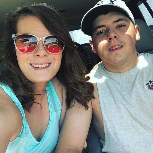 Meet your Posher, Whitney - Picture 1 of 1